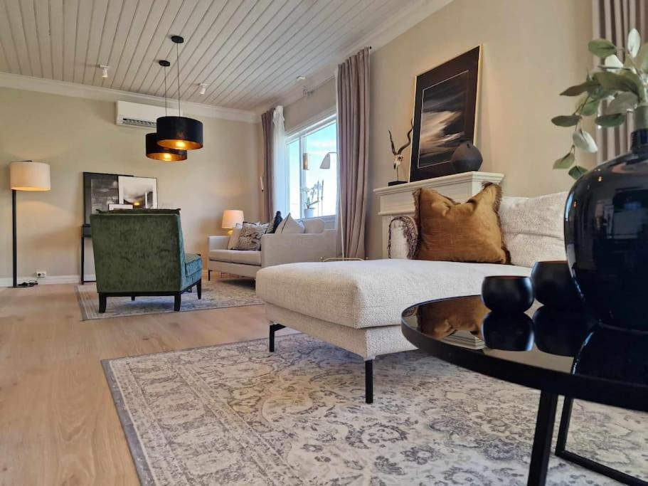 Villa Close To The City Centre ทรอมโซ ภายนอก รูปภาพ